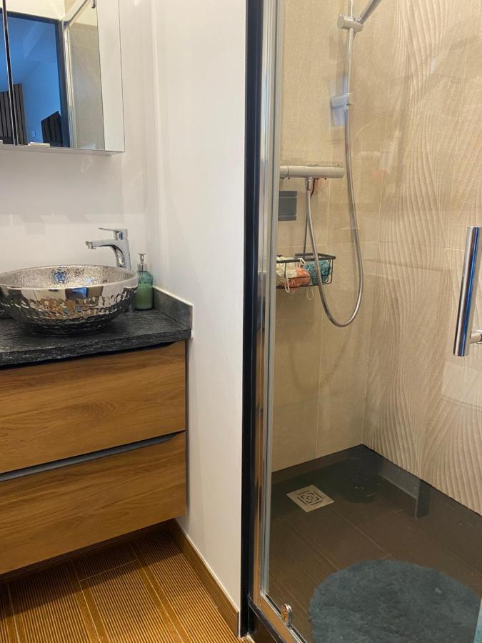 דירות פנטן Paris-Zenith-Bienvenue-Terrasse-Netflix מראה חיצוני תמונה